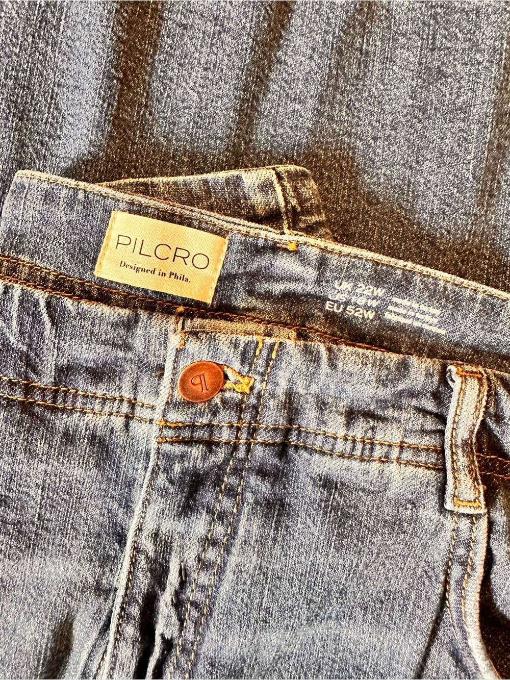 NWOT! Adi Crop Mid-Rise Flare Jeans by Pilcro - 18W - Picture 5 of 5